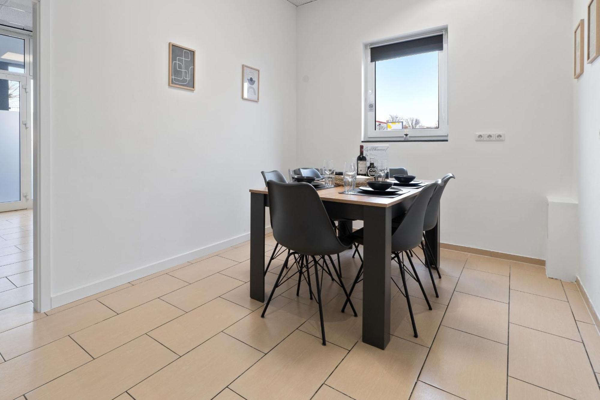 Apartamento Gemuetlich Und Zentral, 3km Zum Flughafen Koeln-bonn