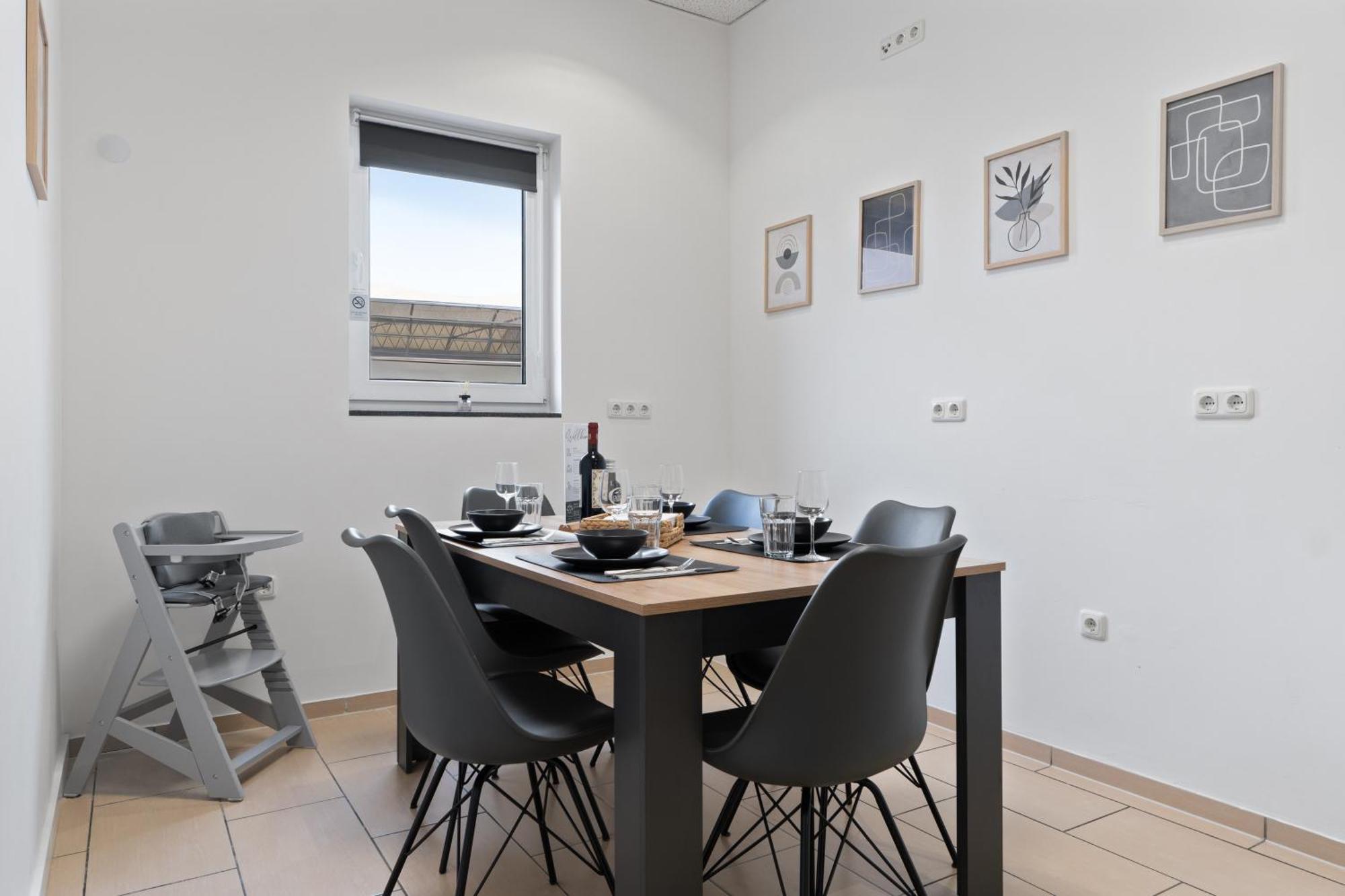 Apartamento Gemuetlich Und Zentral, 3km Zum Flughafen Koeln-bonn Colónia